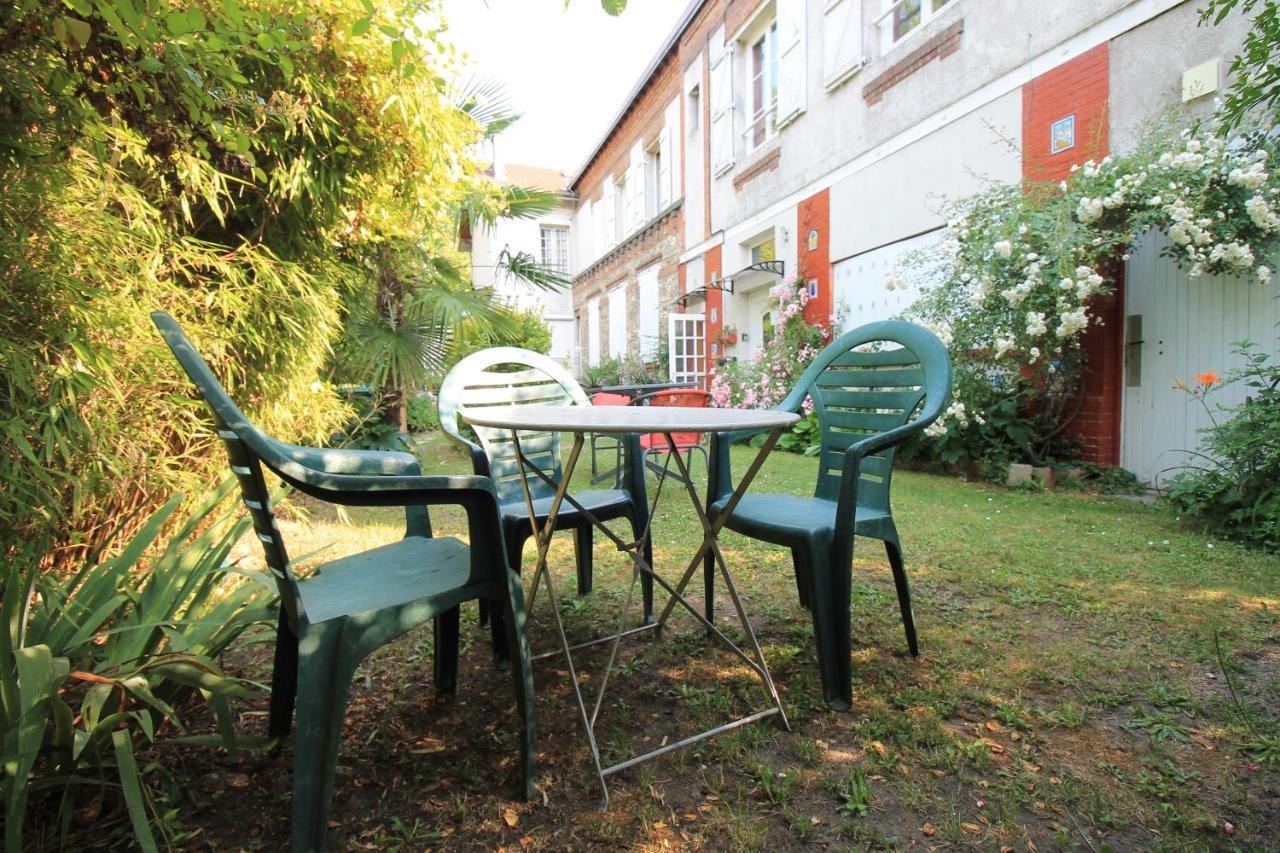 Appartement Parisien: Proche Gare avec Parking Gratuit et Accès Rapide Eaubonne Exterior photo